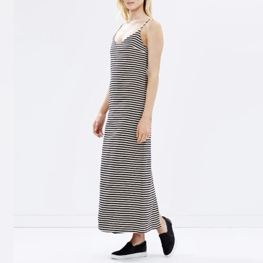 C & M Camilla and Marc Hotel California striped maxi dress. 🖤